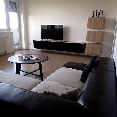 Marguerite Apartment - Parking Including Bratislava Eksteriør bilde